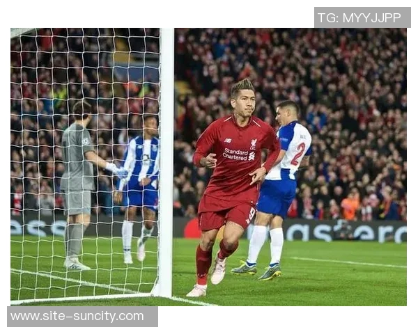 阿德里亚诺菲尔米诺以100万欧元转会费加盟三镇签约两年加一年选项 阿德里亚诺菲尔米诺以100万欧元转会费加盟三镇签约两年加一年选项