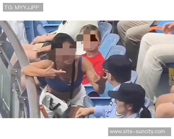 曼联女足新援官宣意外曝光另一笔交易引发球迷热议